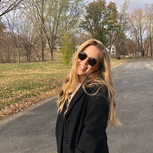 Meet your Posher, Gabrielle